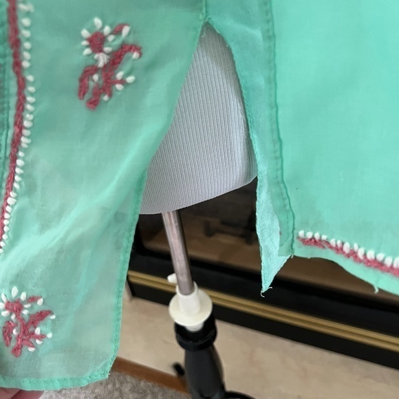 Two Embroidered Bollywood Tunic‎ Tops (Bundle of 2) - Picture 6 of 14